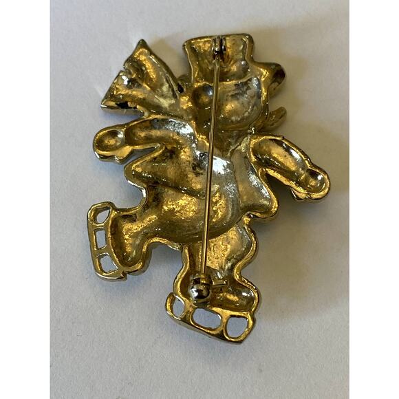 Vintage Christmas Enamel Snowman Skating Novelty Brooch/Pin - Picture 3 of 3